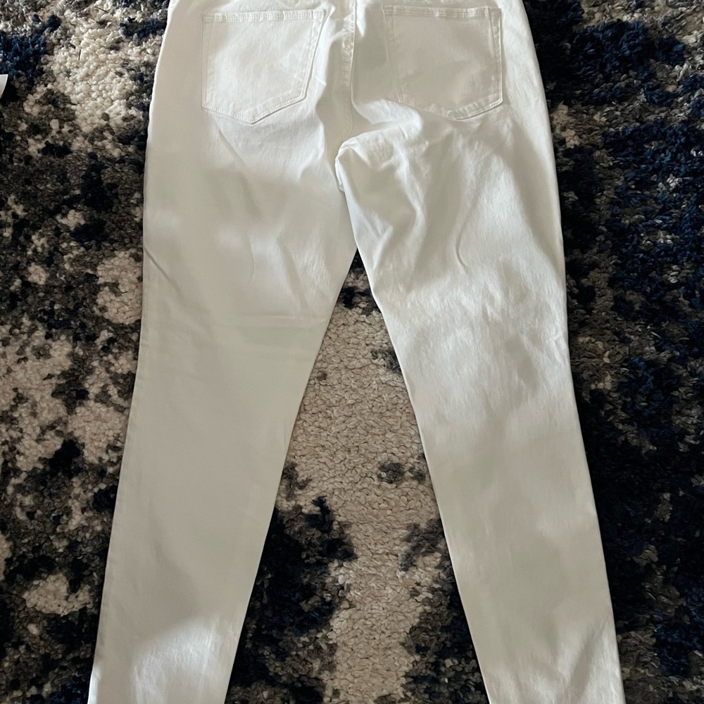 Style&Co white low rise jegging size 10